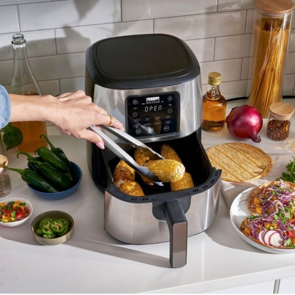 bella PRO - 4.2-qt. Touchscreen Air Fryer - Stainless Steel GUC